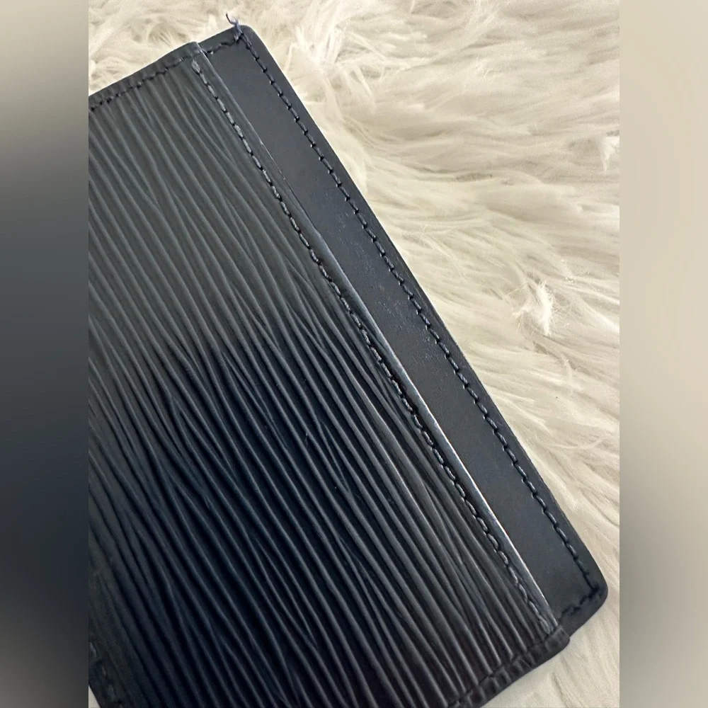 Authentic Louis‎ Vuitton Epi Leather NAVY Card Case Porte Carte Wallet